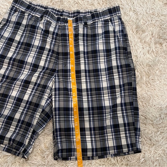 Grand Slam Mens Flat Front Polyester Plaid ￼Black White & Blue Shorts Size 34 - Picture 6 of 10